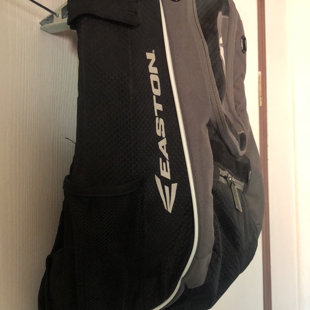Easton sports outdoors pockets black and Gray Backpack - Picture 3 of 10